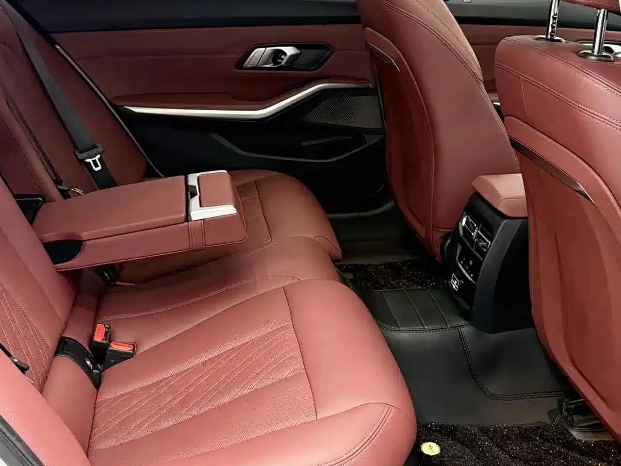 2023 BMW 3 Series 320Li M Sport Package — миниатюра 11