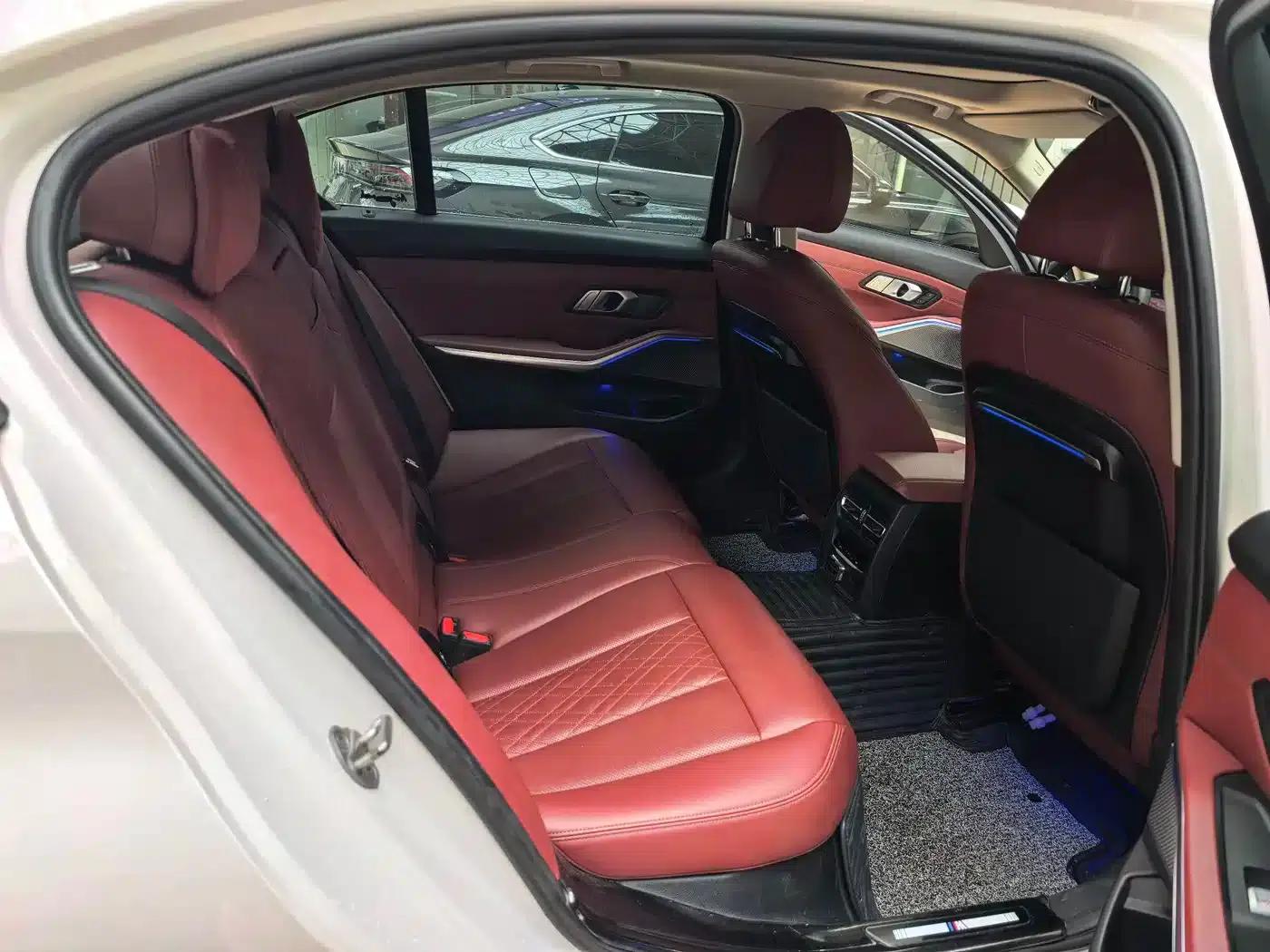 2022 BMW 3 Series 320Li M Sport Package — миниатюра 15