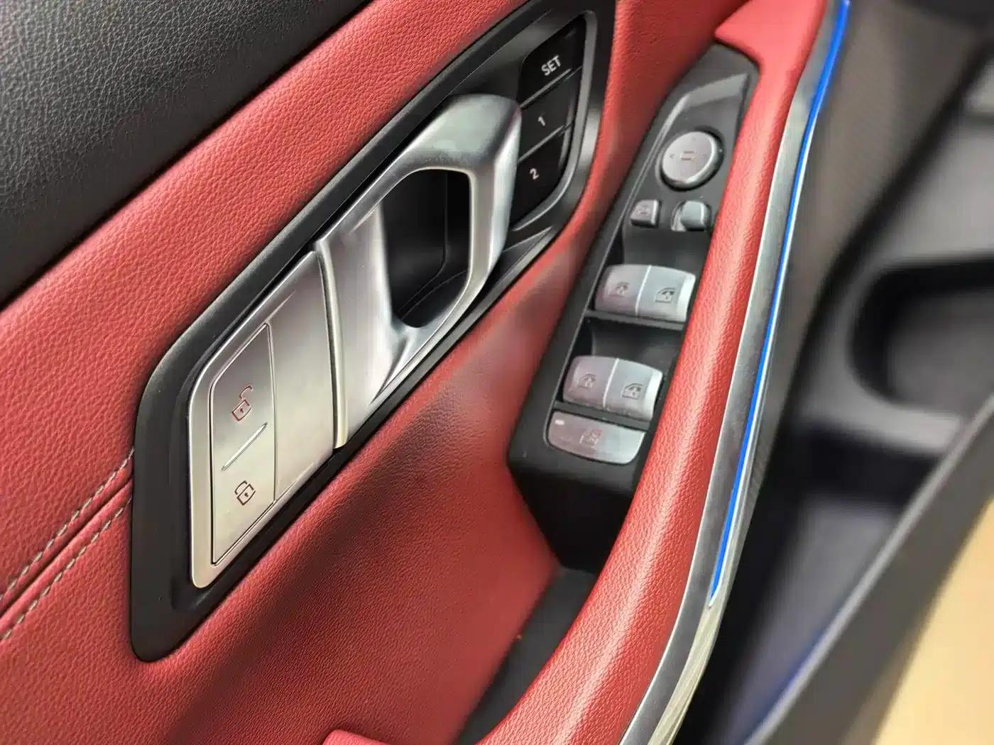 2022 BMW 3 Series 320Li M Sport Package — миниатюра 7