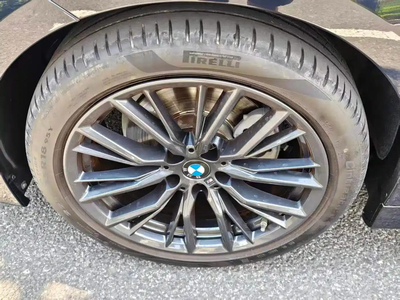 2021 BMW 3 Series 325Li M Sport Shadow Edition — миниатюра 5