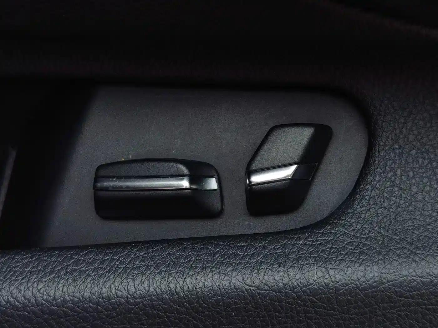 BMW 3 Series 2015 320Li Fashion Edition — миниатюра 9