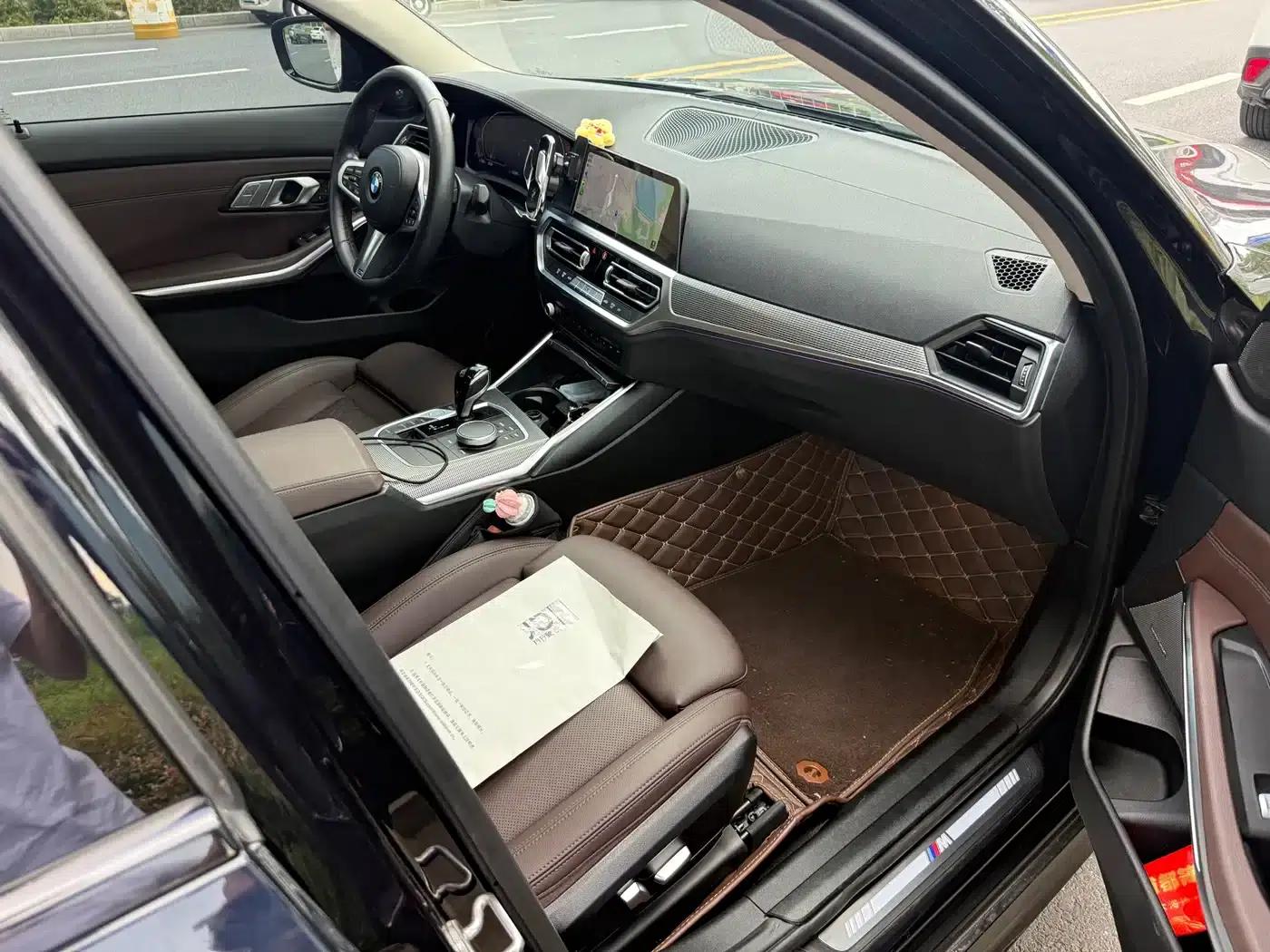 2022 BMW 3 Series 325i M Sport Shadow Edition — миниатюра 5