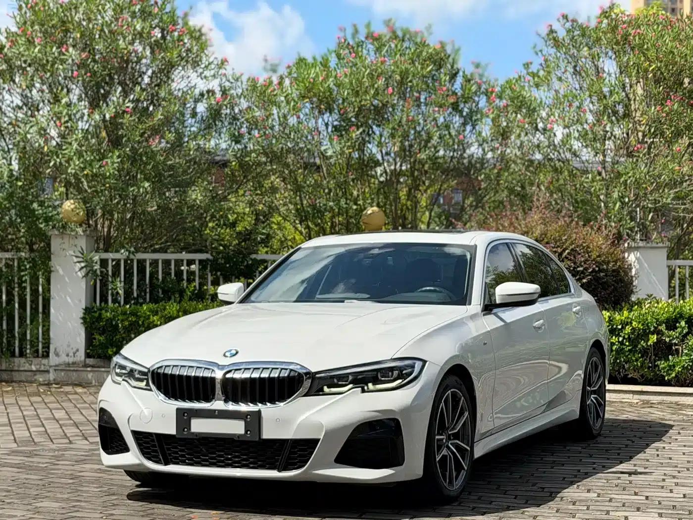 2020 BMW 3 Series 325Li M Sport Package — миниатюра 1