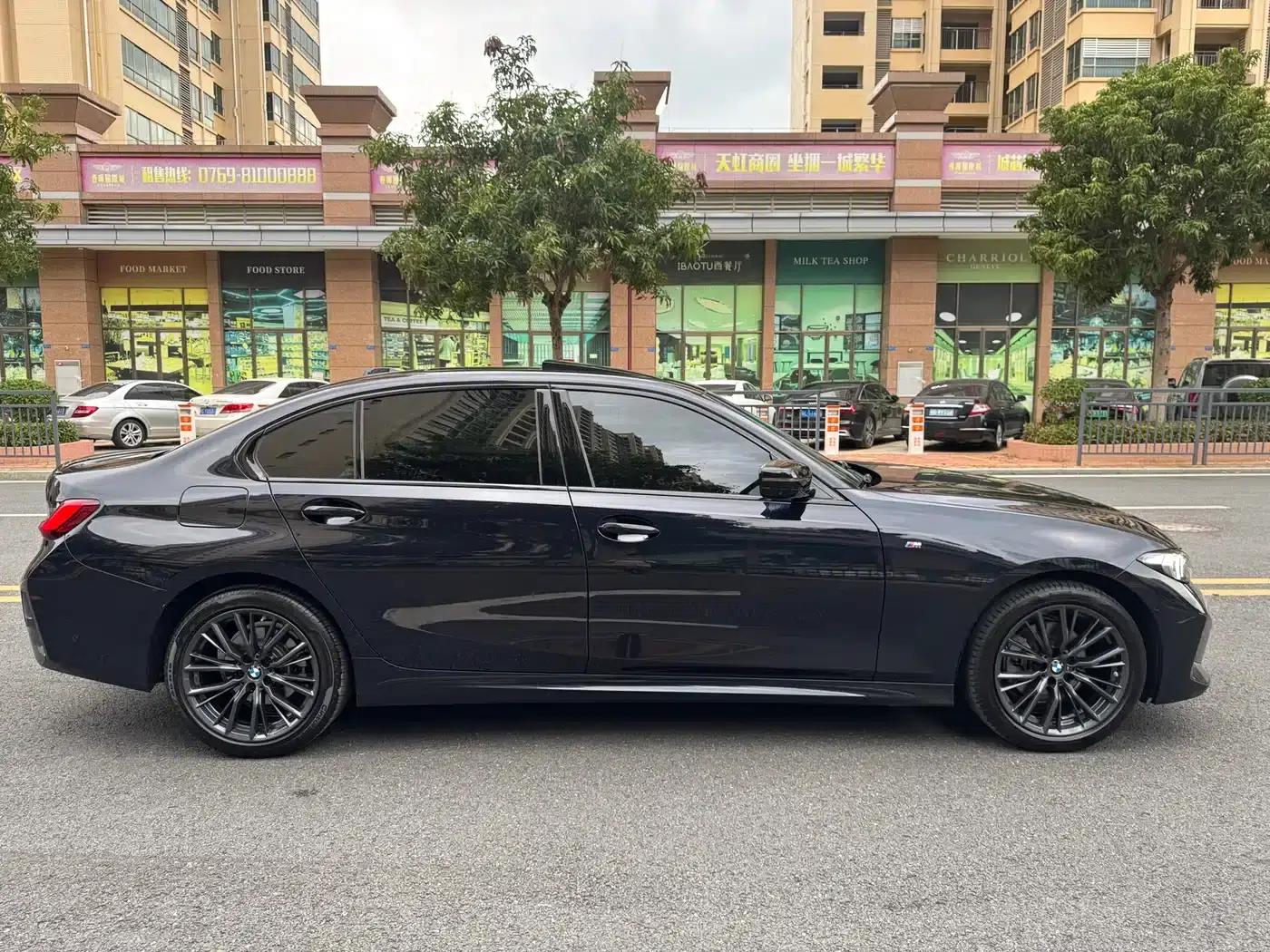 2023 BMW 3 Series 325i M Sport Shadow Edition — миниатюра 8