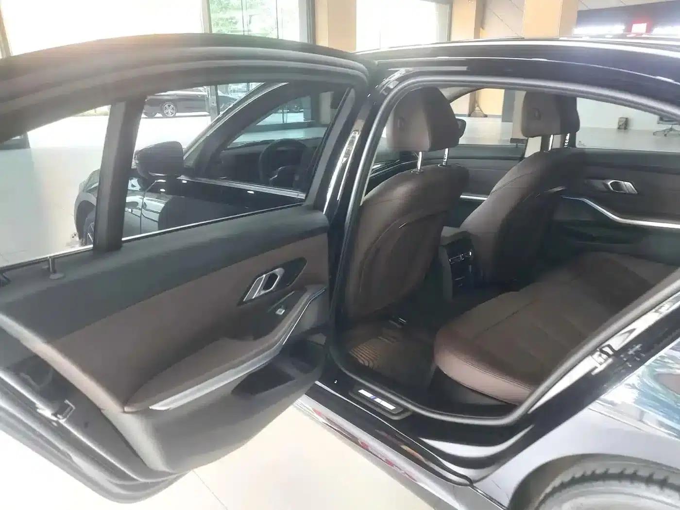 2023 BMW 3 Series 325Li M Sport Package — миниатюра 6
