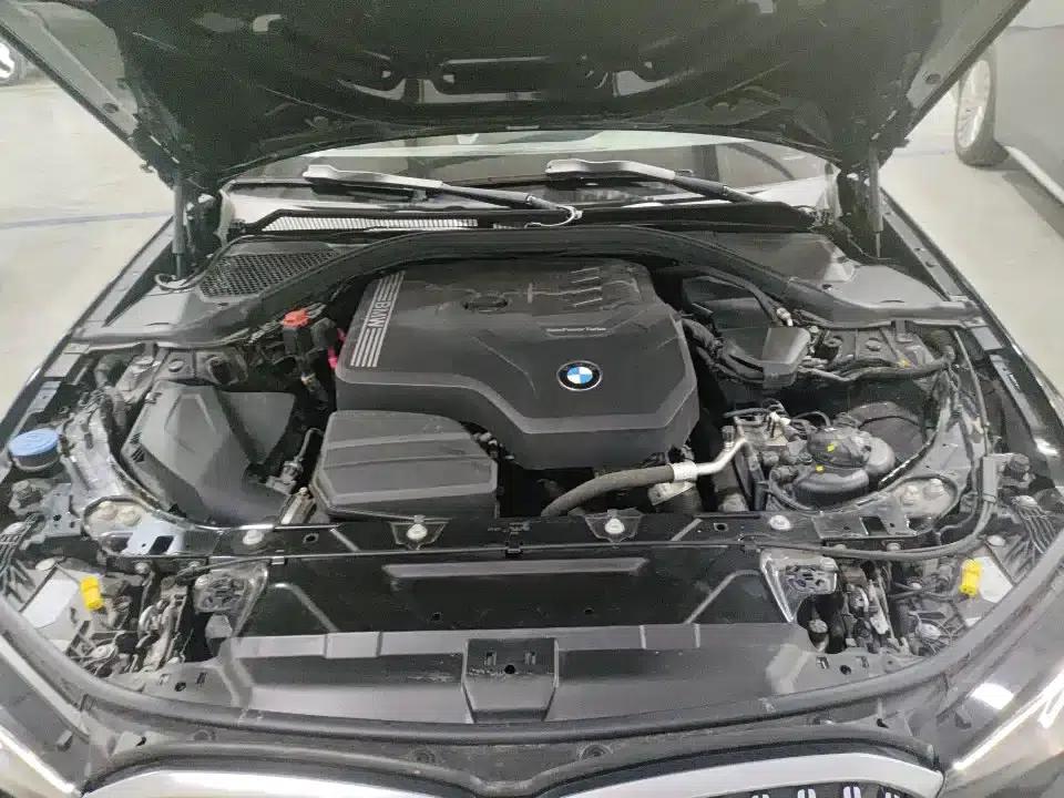 2023 BMW 3 Series 320Li M Sport Package — миниатюра 11