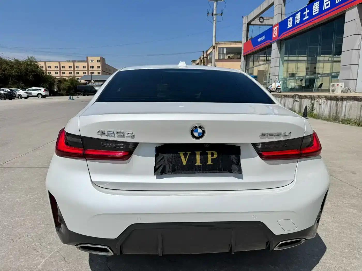 2024 BMW 3 Series 325Li M Sport Package — миниатюра 8