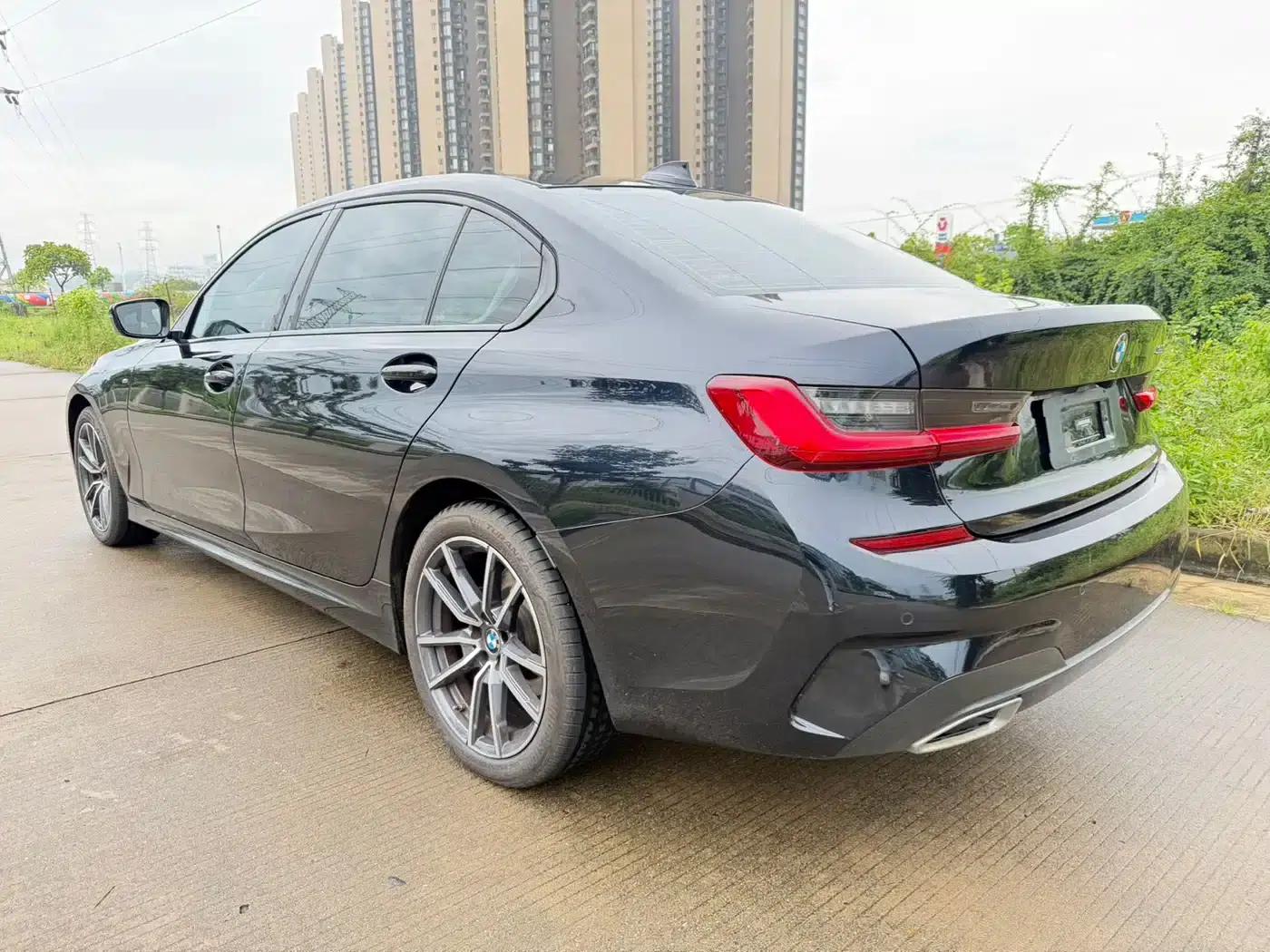 2022 BMW 3 Series Facelift 320Li M Sport Package — миниатюра 6