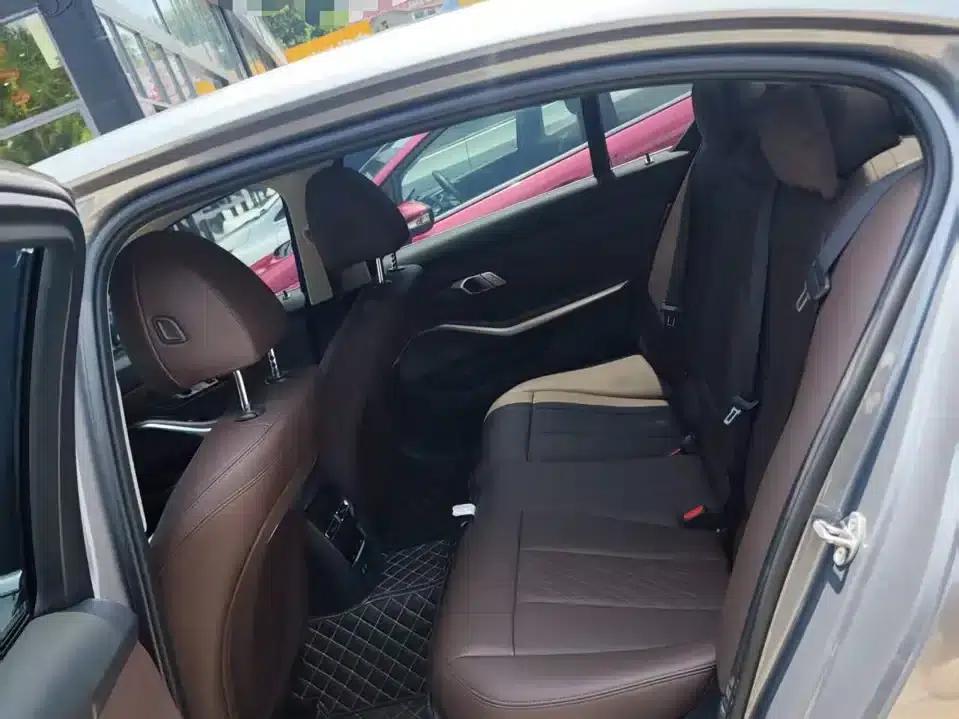 2023 BMW 3 Series 320Li M Sport Package — миниатюра 8