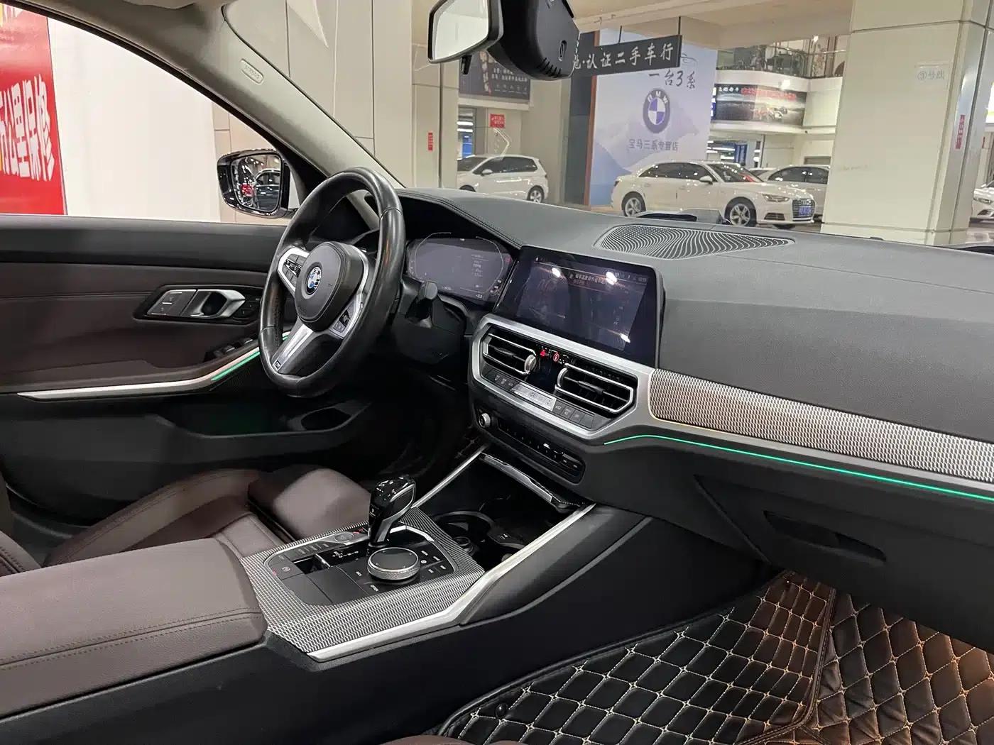 2020 BMW 3 Series 325Li M Sport Package — миниатюра 3