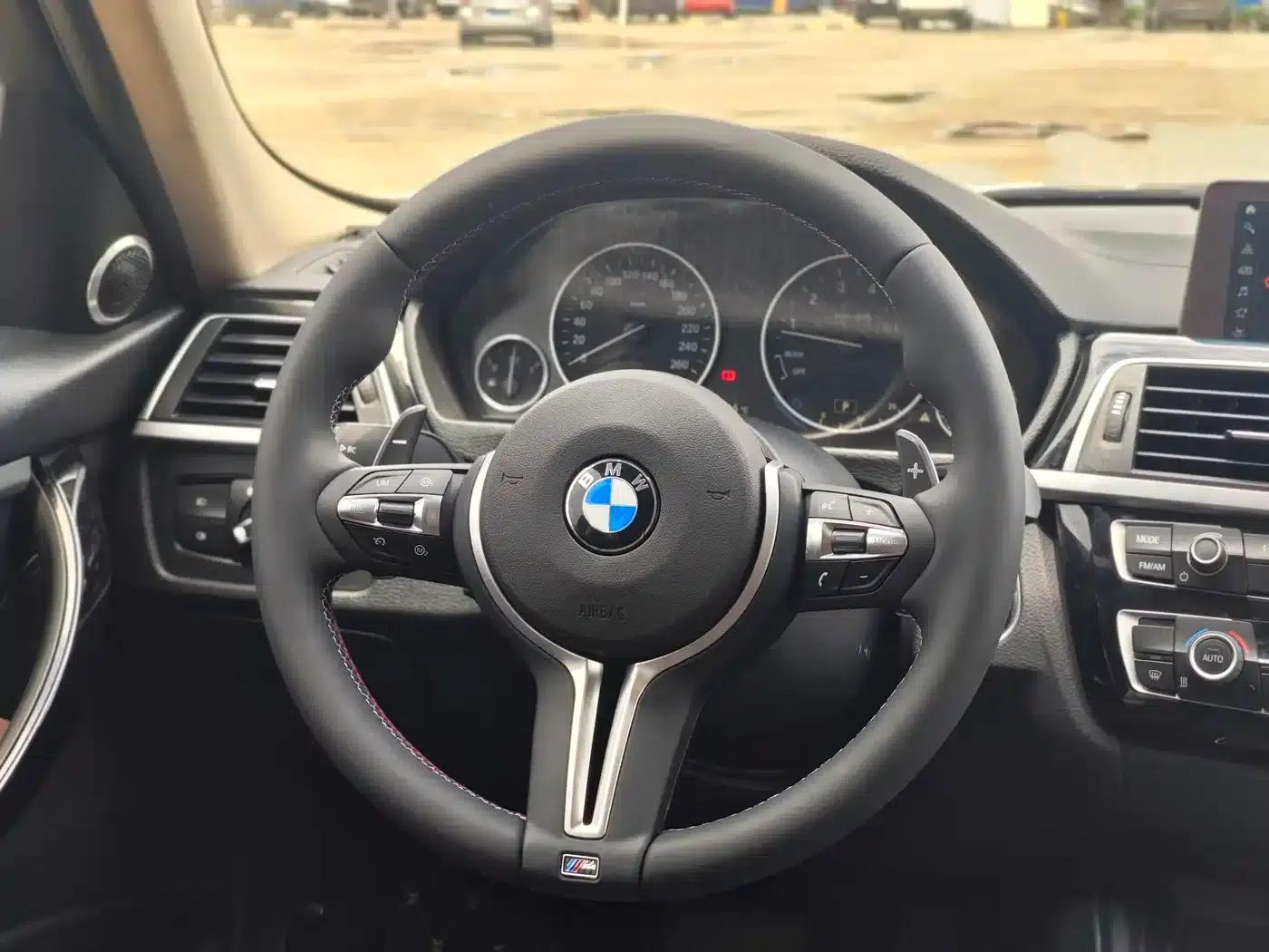 BMW 3 Series 2019 320Li Fashion Edition — миниатюра 20