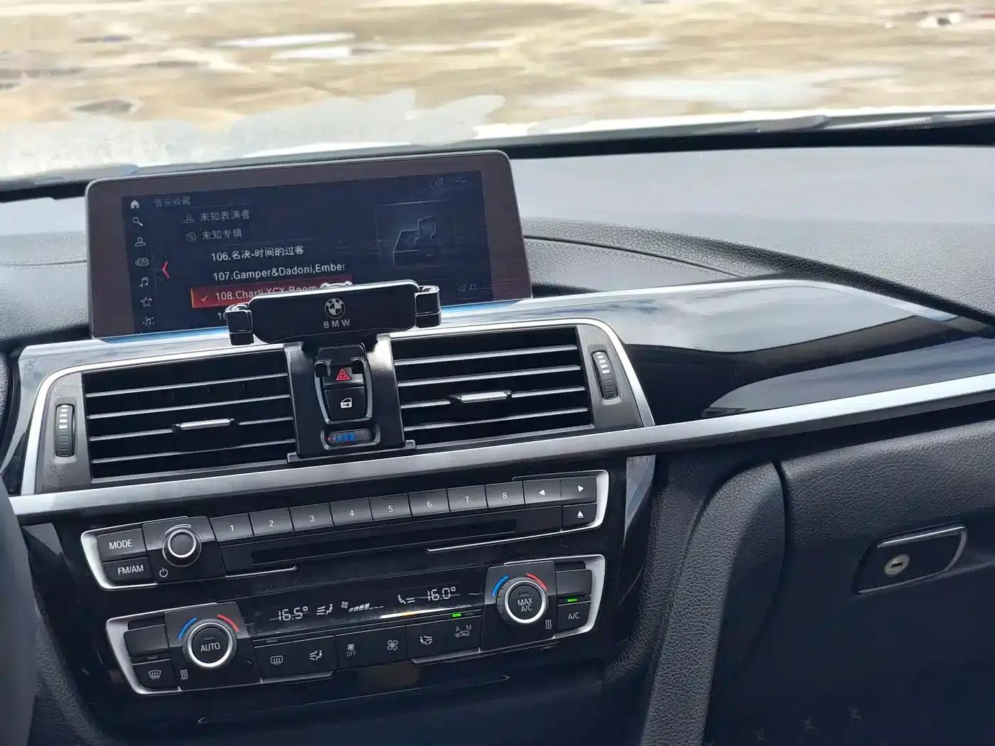 BMW 3 Series 2019 320Li Fashion Edition — миниатюра 23
