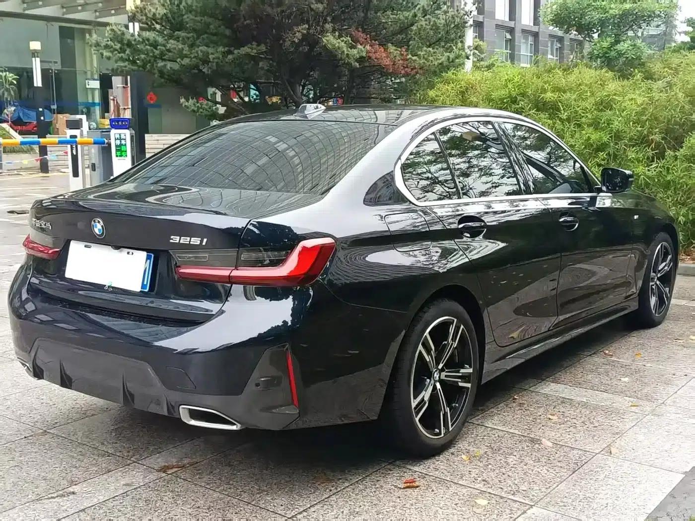2024 BMW 3 Series 325i M Sport Package — миниатюра 16