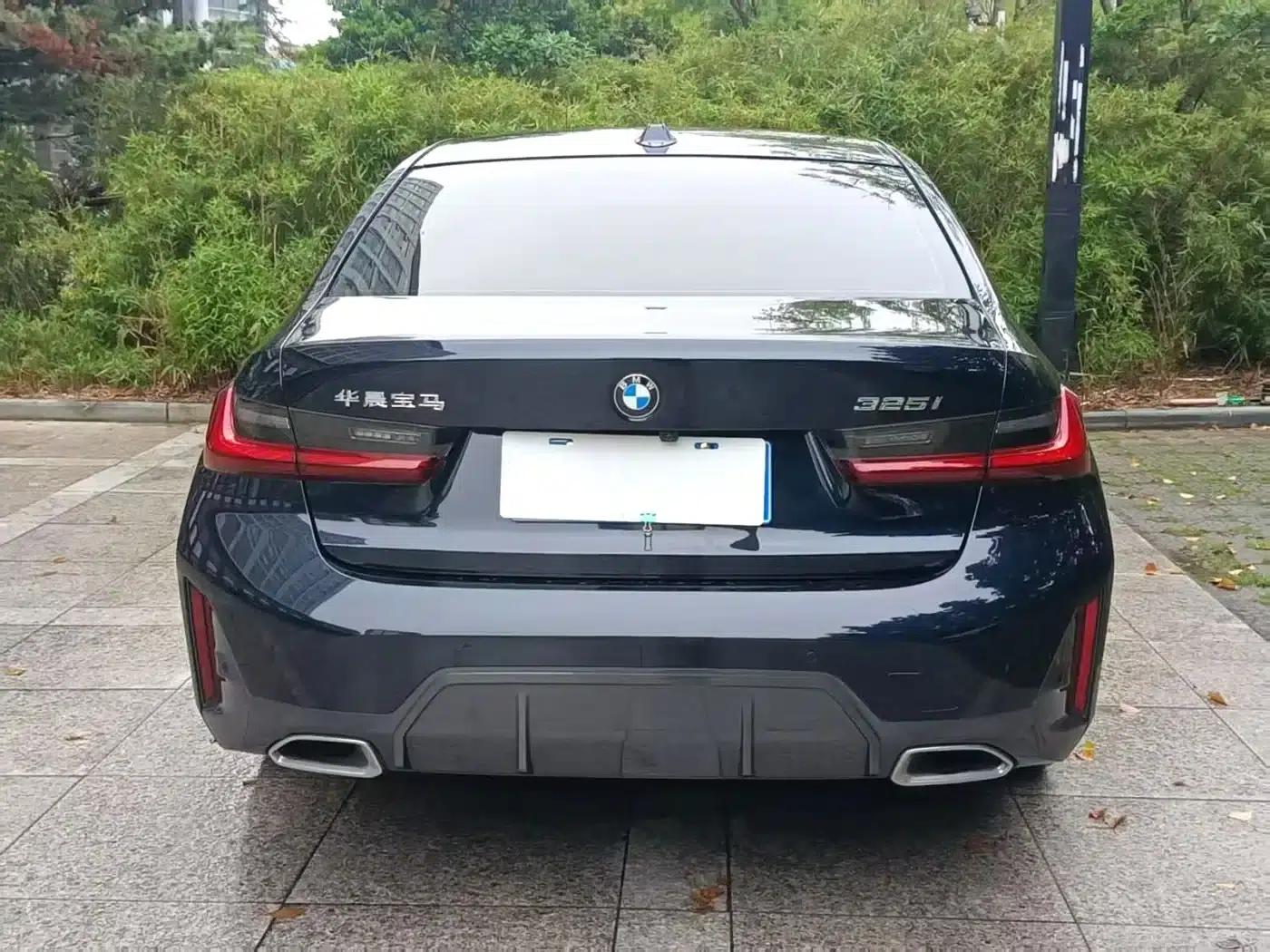 2024 BMW 3 Series 325i M Sport Package — миниатюра 9