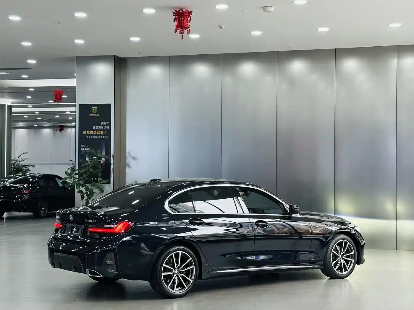 2023 BMW 3 Series 325Li M Sport Package — миниатюра 7