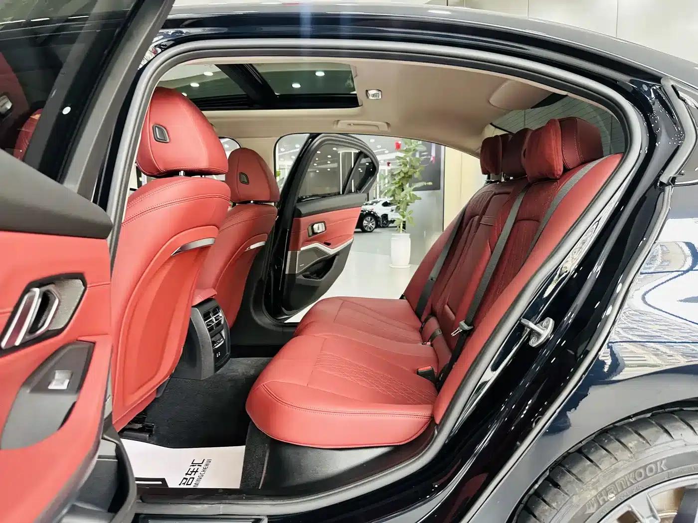 2025 BMW 3 Series 330Li M Sport Shadow Edition — миниатюра 6