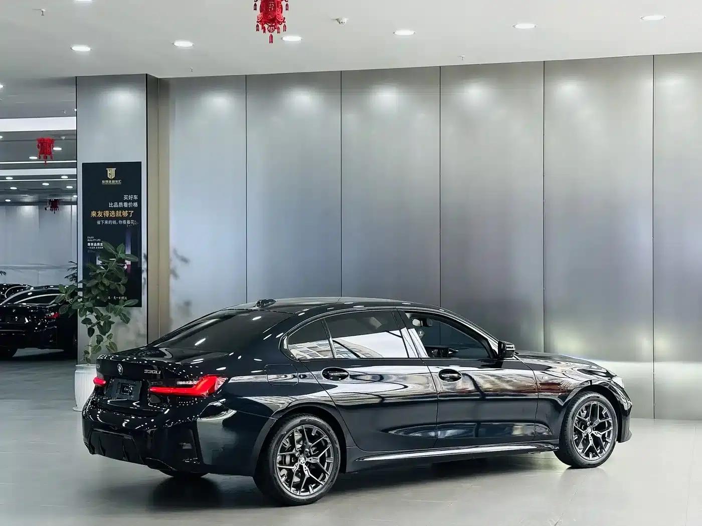 2025 BMW 3 Series 330Li M Sport Shadow Edition — миниатюра 8
