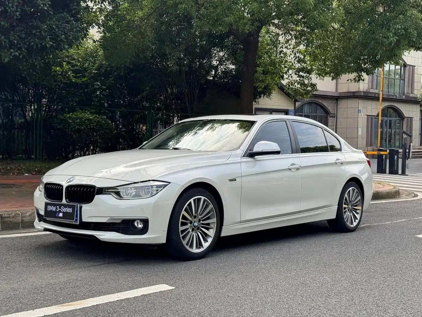 BMW 3 Series 2019 320Li Fashion Edition — миниатюра 1