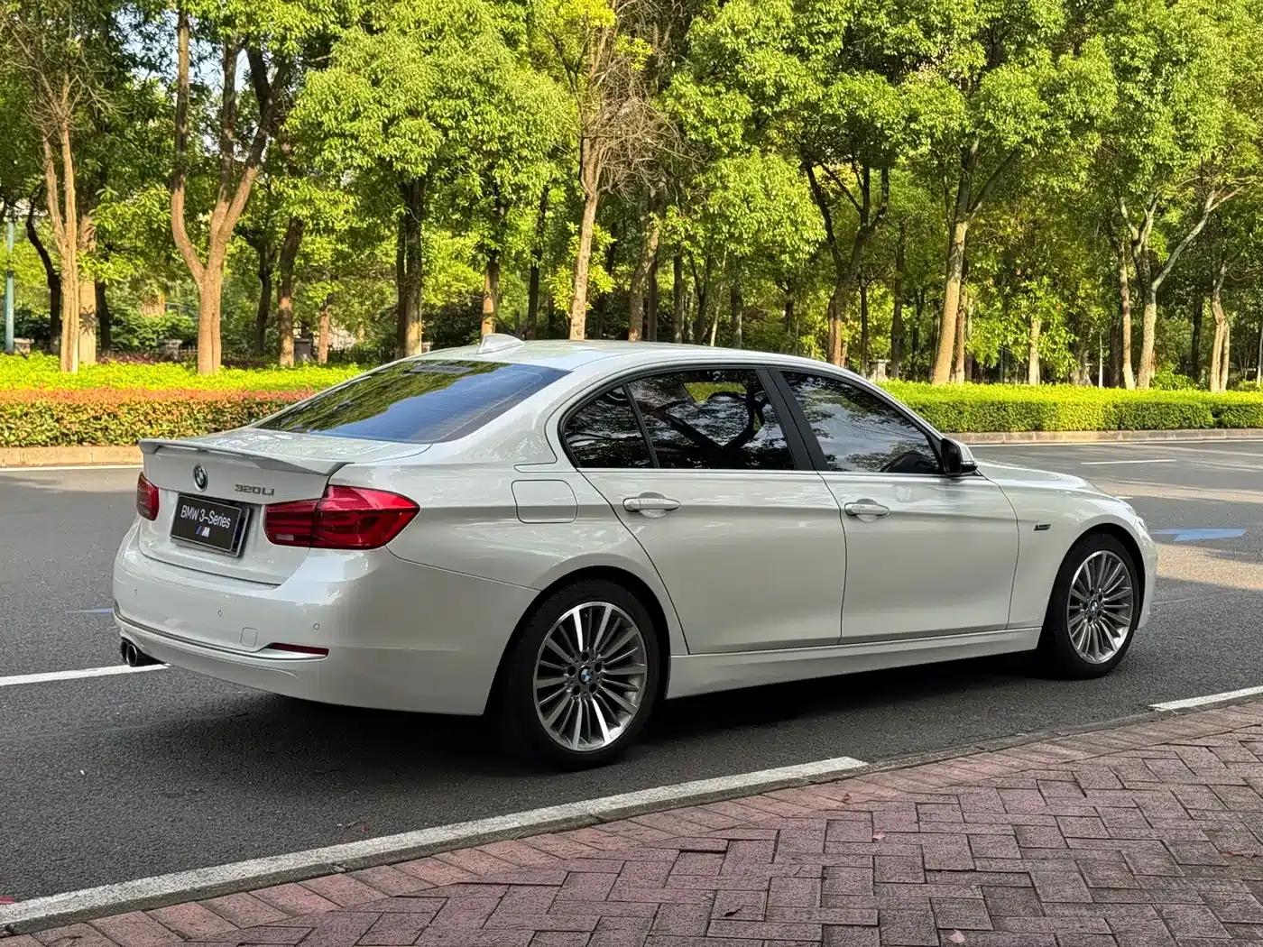 BMW 3 Series 2019 320Li Fashion Edition — миниатюра 8