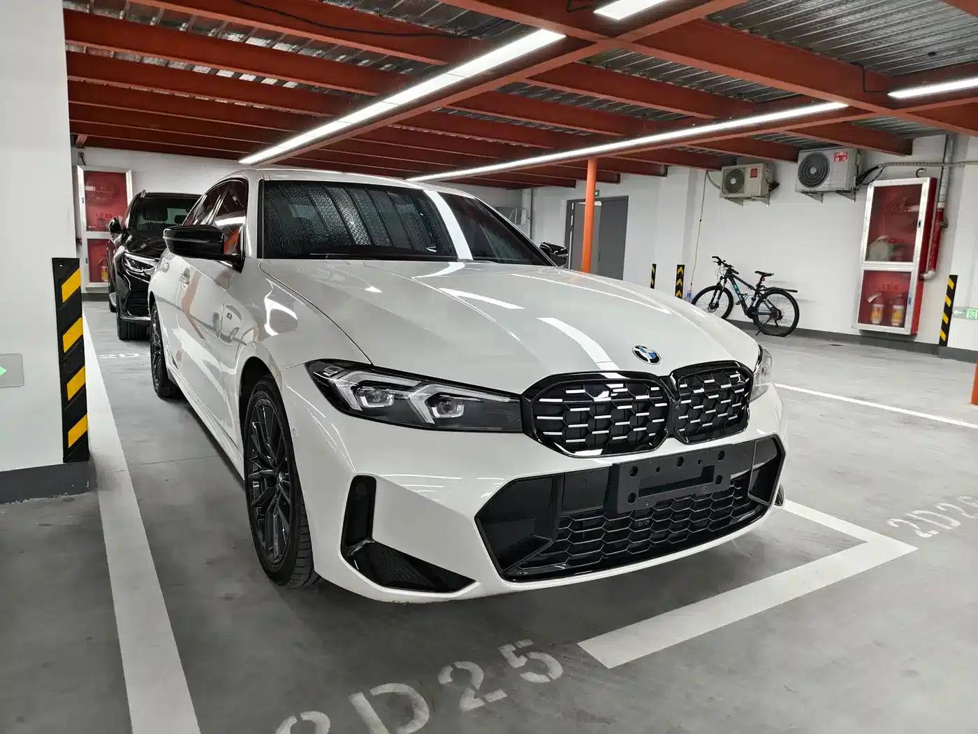 2023 BMW 3 Series 325i M Sport Shadow Edition — миниатюра 3
