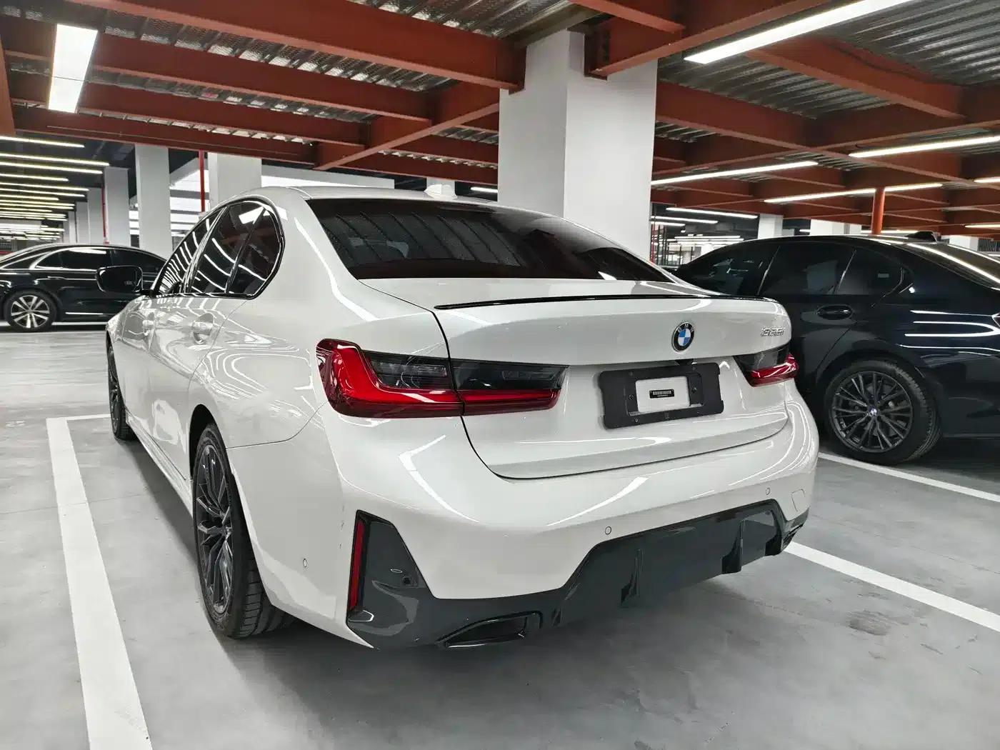 2023 BMW 3 Series 325i M Sport Shadow Edition — миниатюра 10