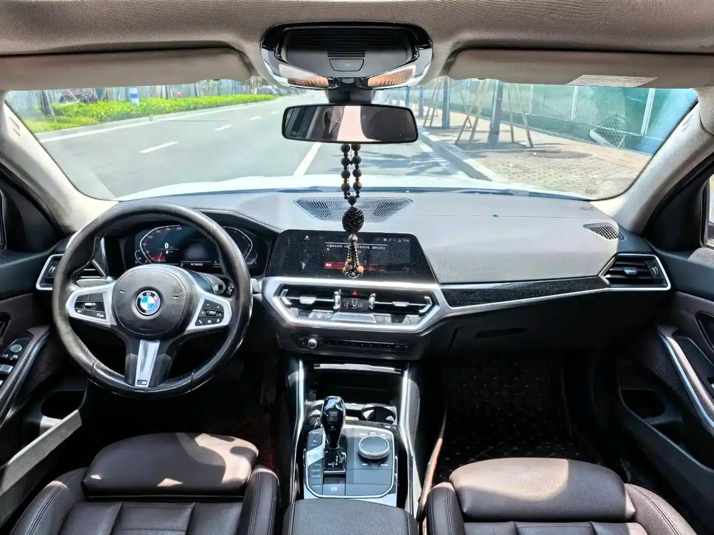 2020 BMW 3 Series 320Li M Sport Package — миниатюра 5