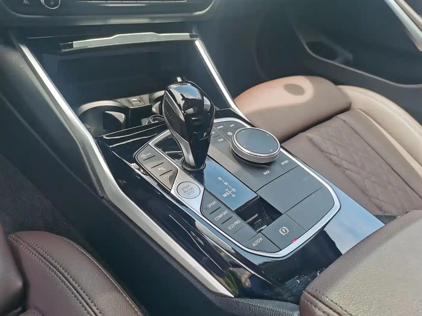 2022 BMW 3 Series 320i Sport Package — миниатюра 14