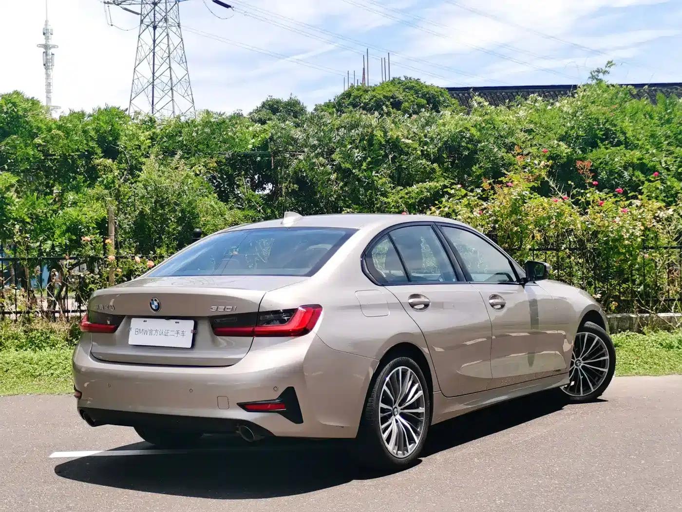 2022 BMW 3 Series 320i Sport Package — миниатюра 4