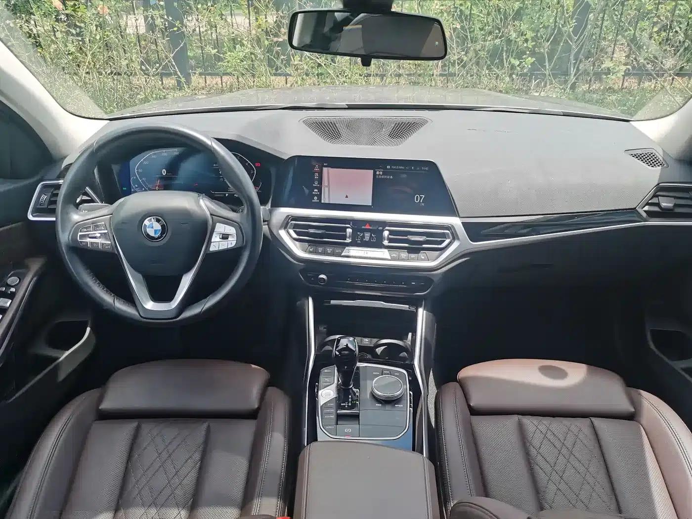 2022 BMW 3 Series 320i Sport Package — миниатюра 9