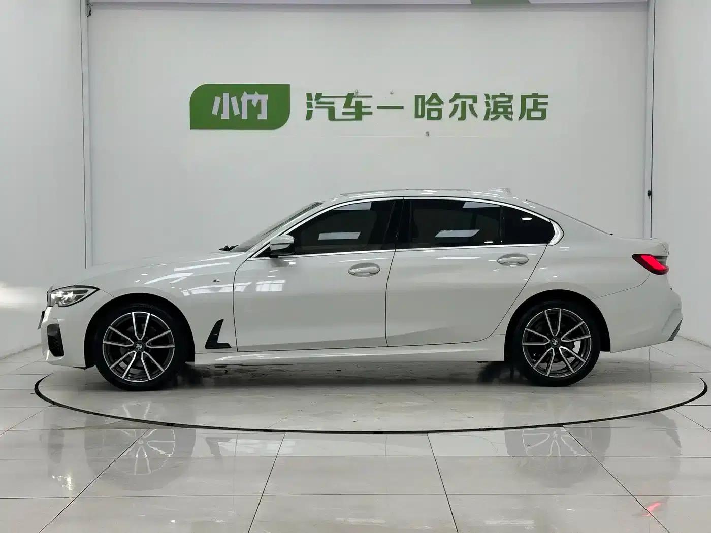 2022 BMW 3 Series 320Li M Sport Package — миниатюра 5