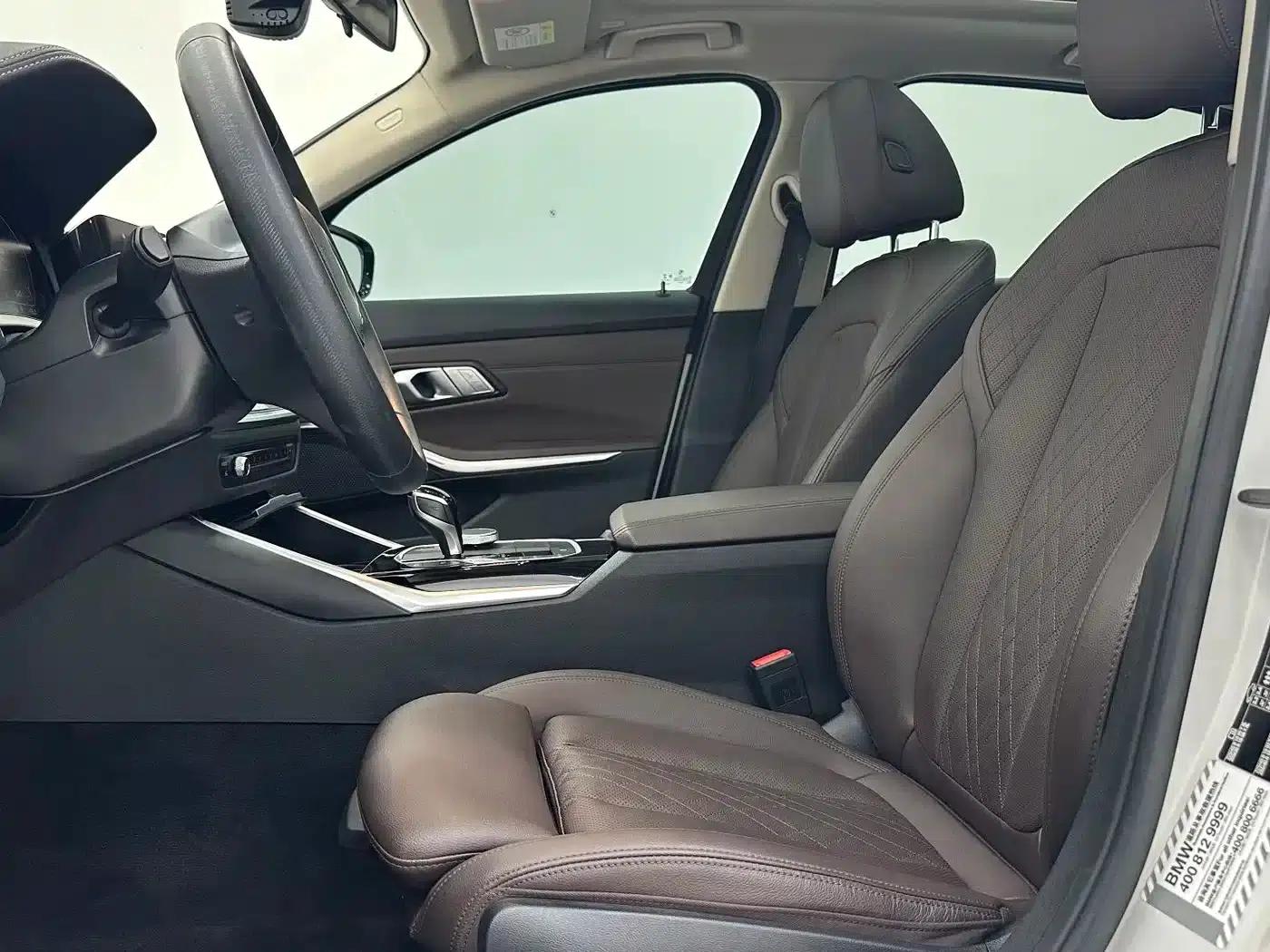 2022 BMW 3 Series 320Li M Sport Package — миниатюра 7