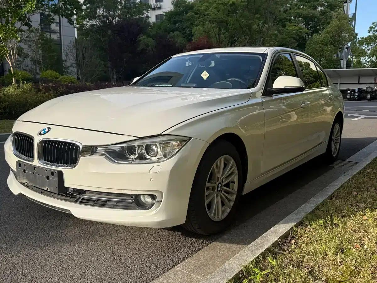 BMW 3 Series 2015 316Li Fashion Edition — миниатюра 1