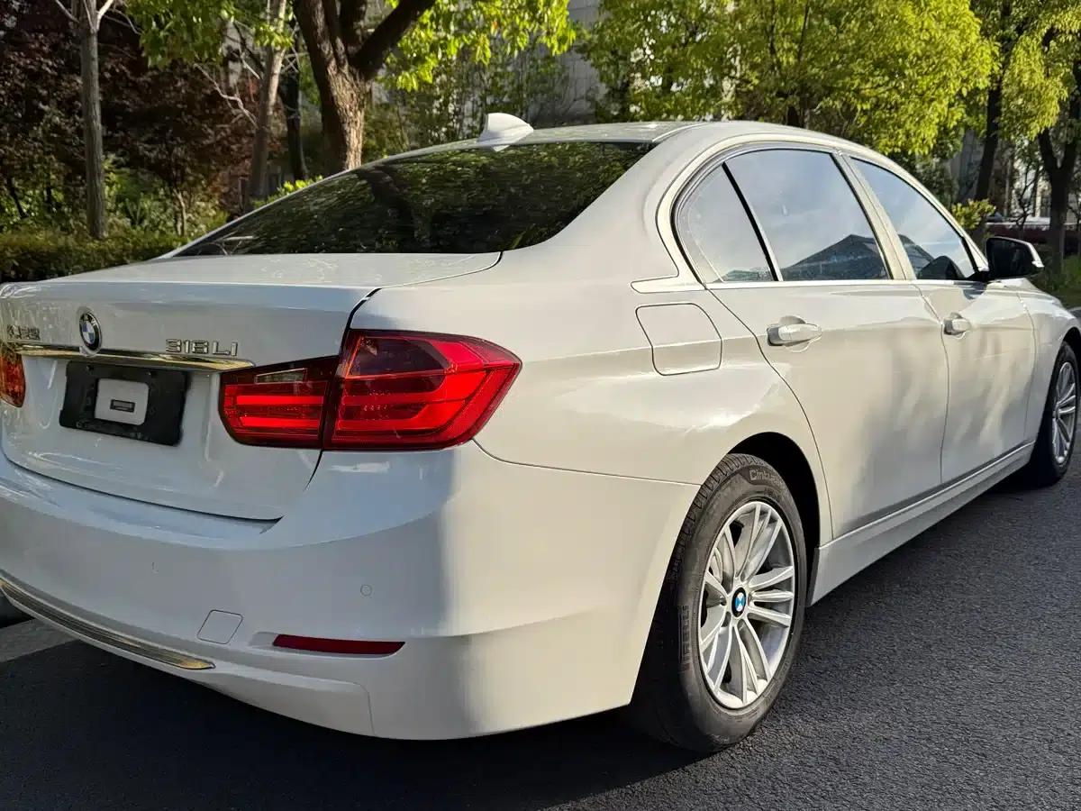 BMW 3 Series 2015 316Li Fashion Edition — миниатюра 15