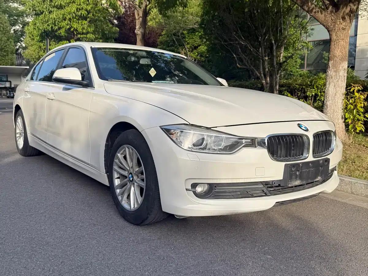 BMW 3 Series 2015 316Li Fashion Edition — миниатюра 3