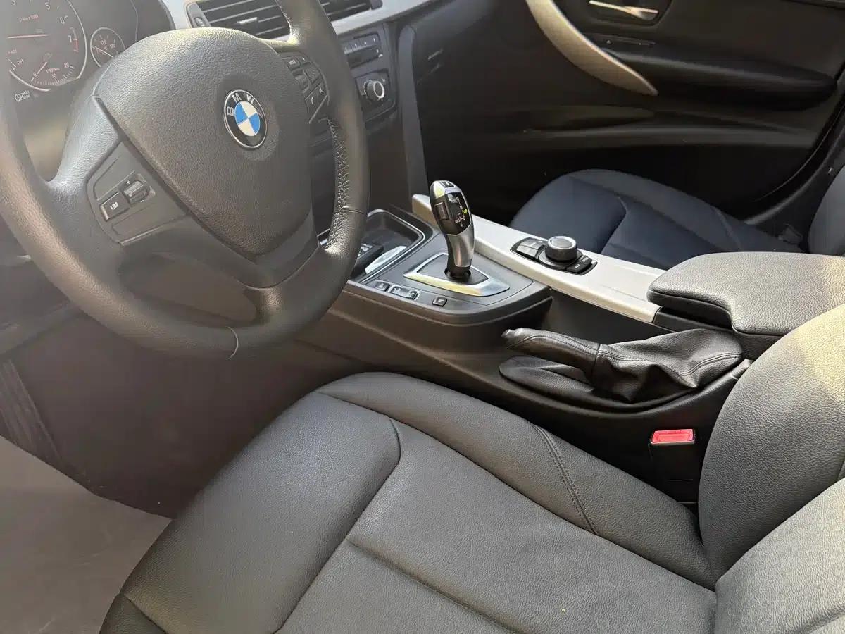 BMW 3 Series 2015 316Li Fashion Edition — миниатюра 5