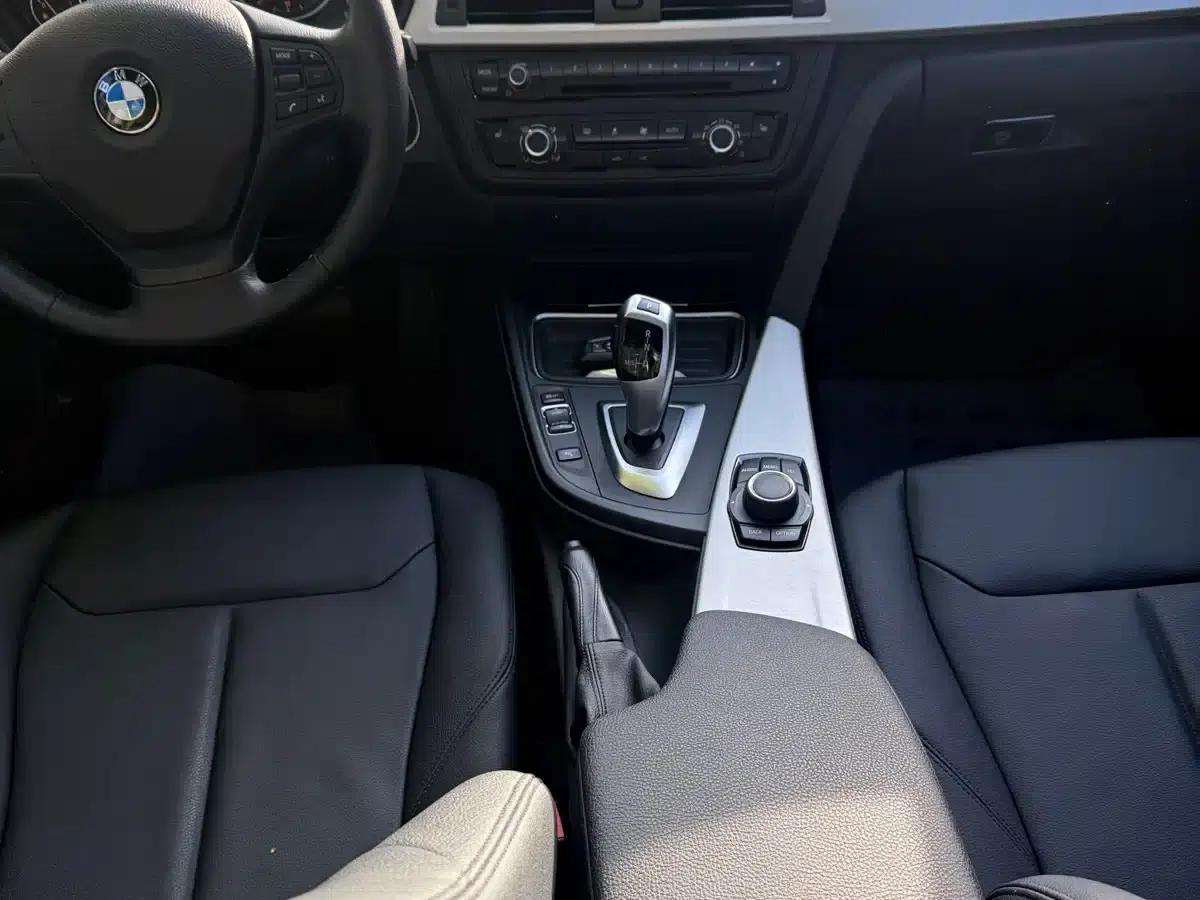 BMW 3 Series 2015 316Li Fashion Edition — миниатюра 8