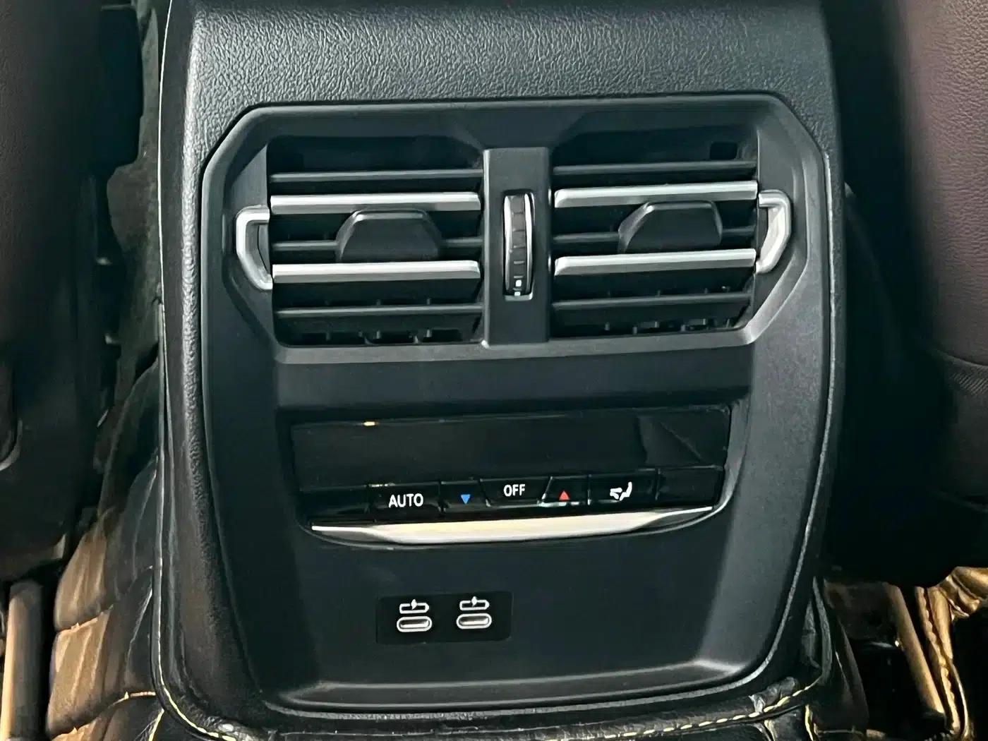 BMW 3 Series 2020 325Li First Edition — миниатюра 9