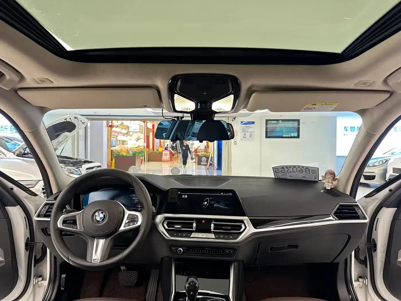 2020 BMW 3 Series 320Li M Sport Package — миниатюра 20