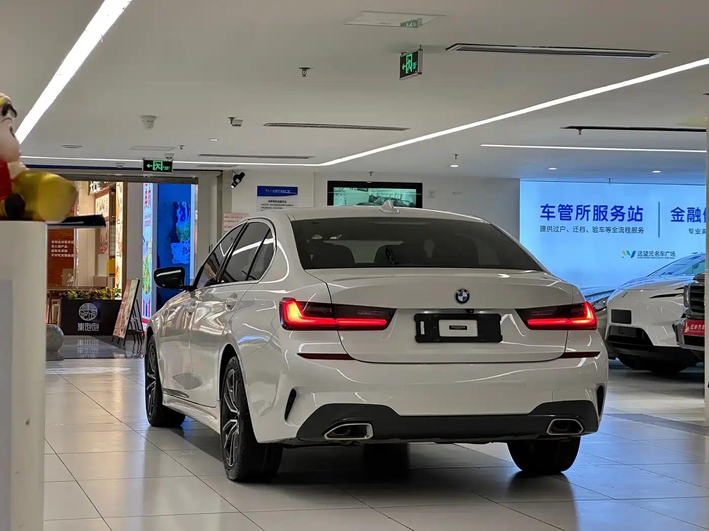 2020 BMW 3 Series 320Li M Sport Package — миниатюра 5