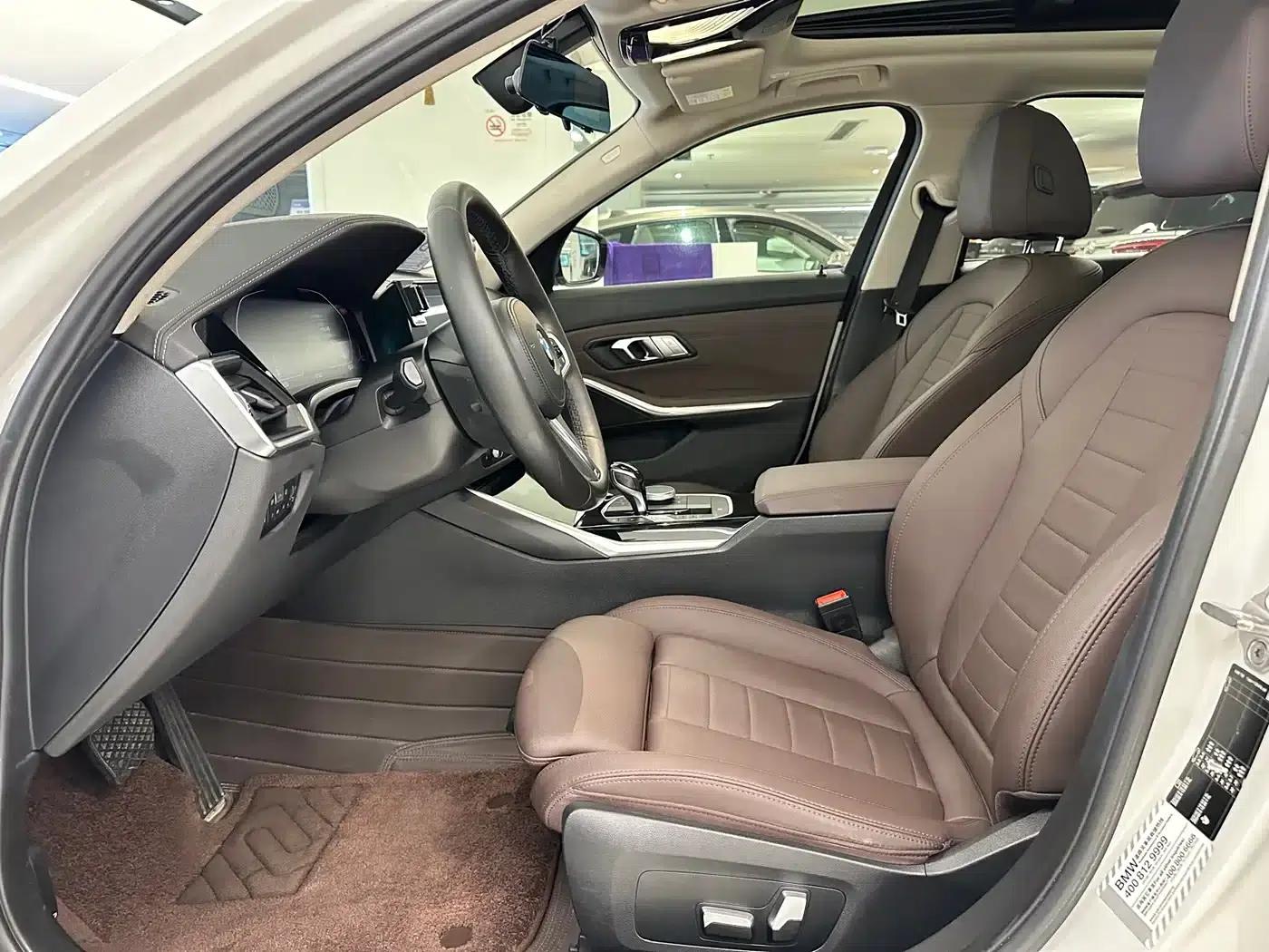 2020 BMW 3 Series 320Li M Sport Package — миниатюра 9