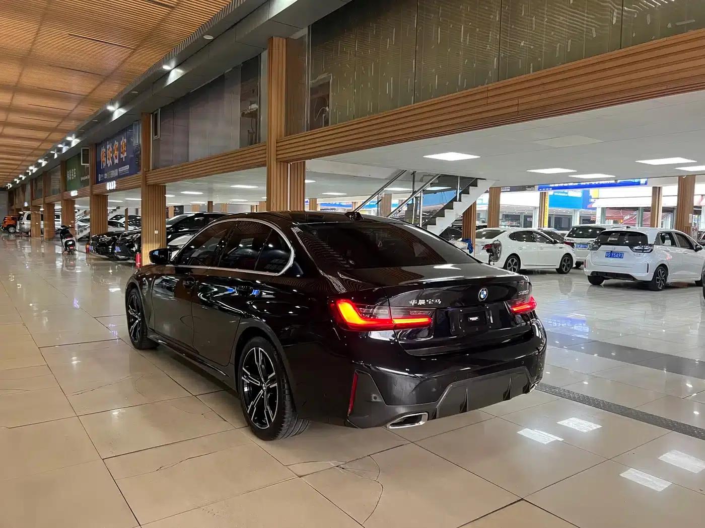 2024 BMW 3 Series 325i M Sport Package — миниатюра 12