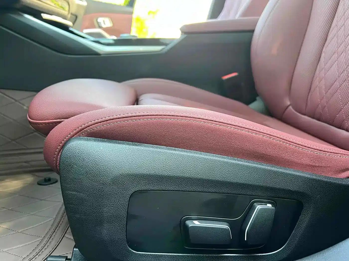 2025 BMW 3 Series 325Li M Sport Package — миниатюра 11
