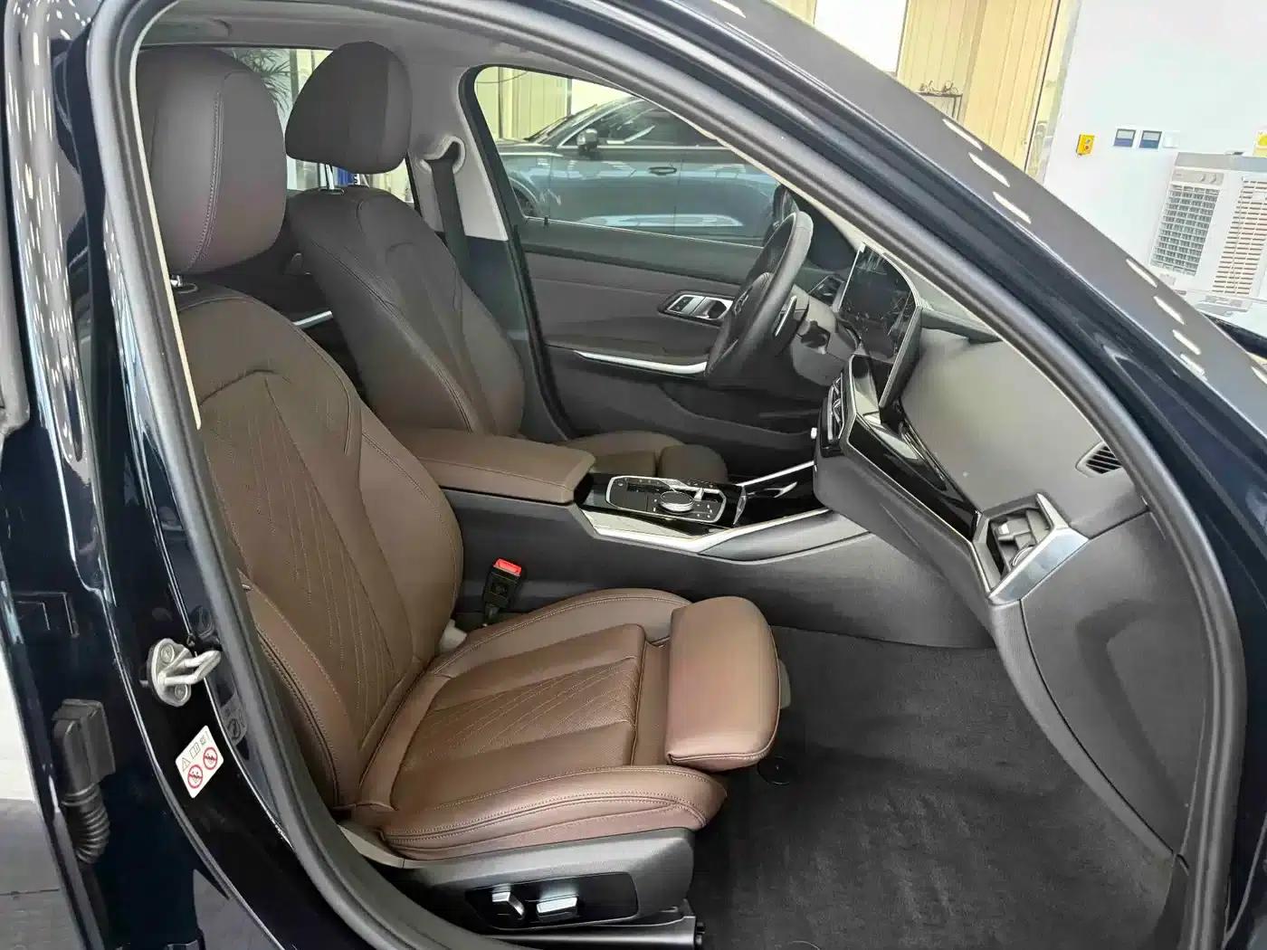 2023 BMW 3 Series 320Li M Sport Package — миниатюра 20