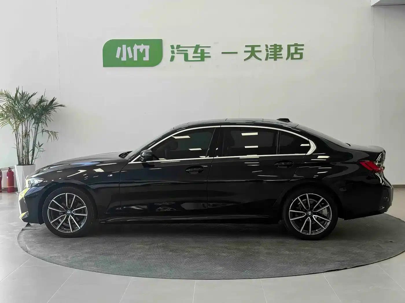 2023 BMW 3 Series 320Li M Sport Package — миниатюра 3
