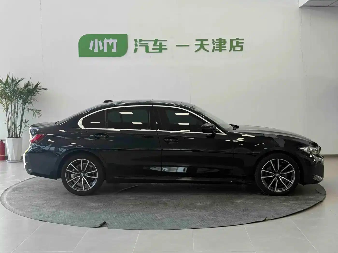 2023 BMW 3 Series 320Li M Sport Package — миниатюра 8