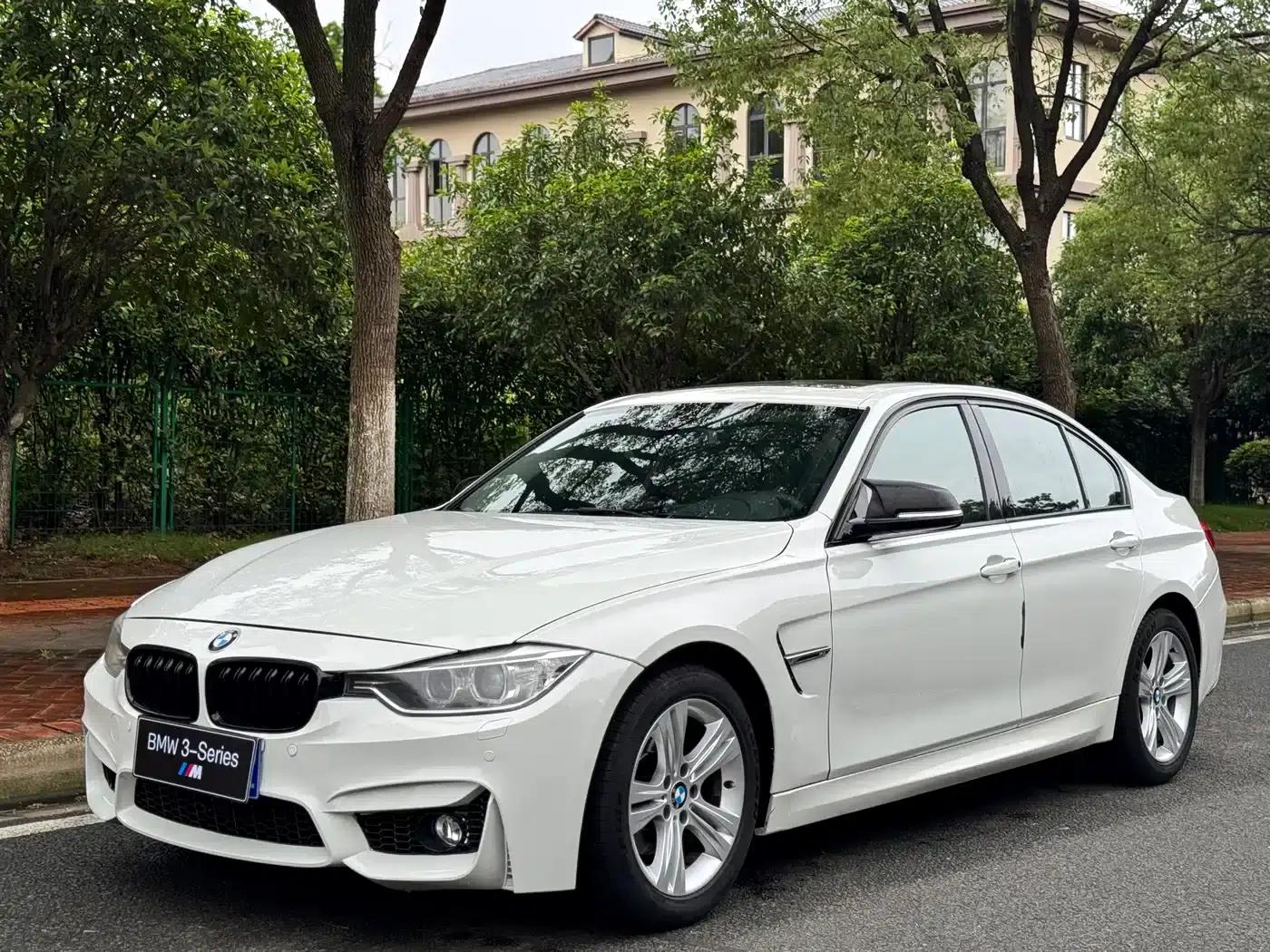 2014 BMW 3 Series 320i Sport Design Package — миниатюра 1