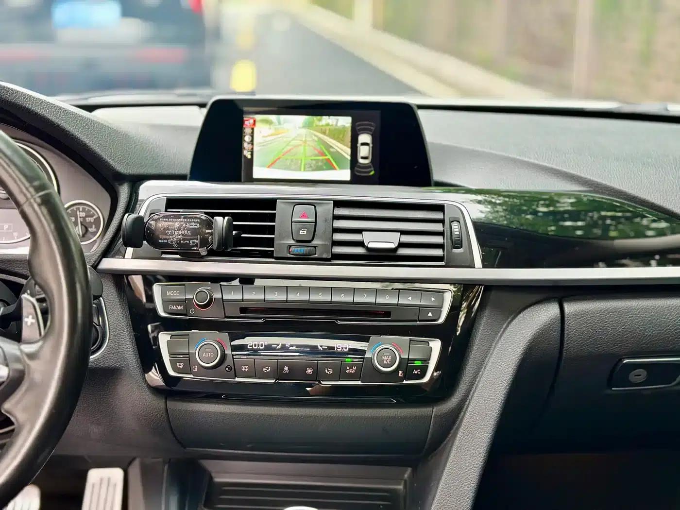 2017 BMW 3 Series 320Li M Sport — миниатюра 14