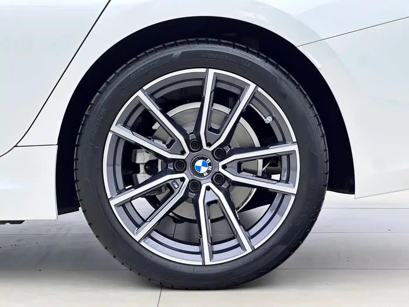 2025 BMW 3 Series 325Li M Sport Package — миниатюра 5
