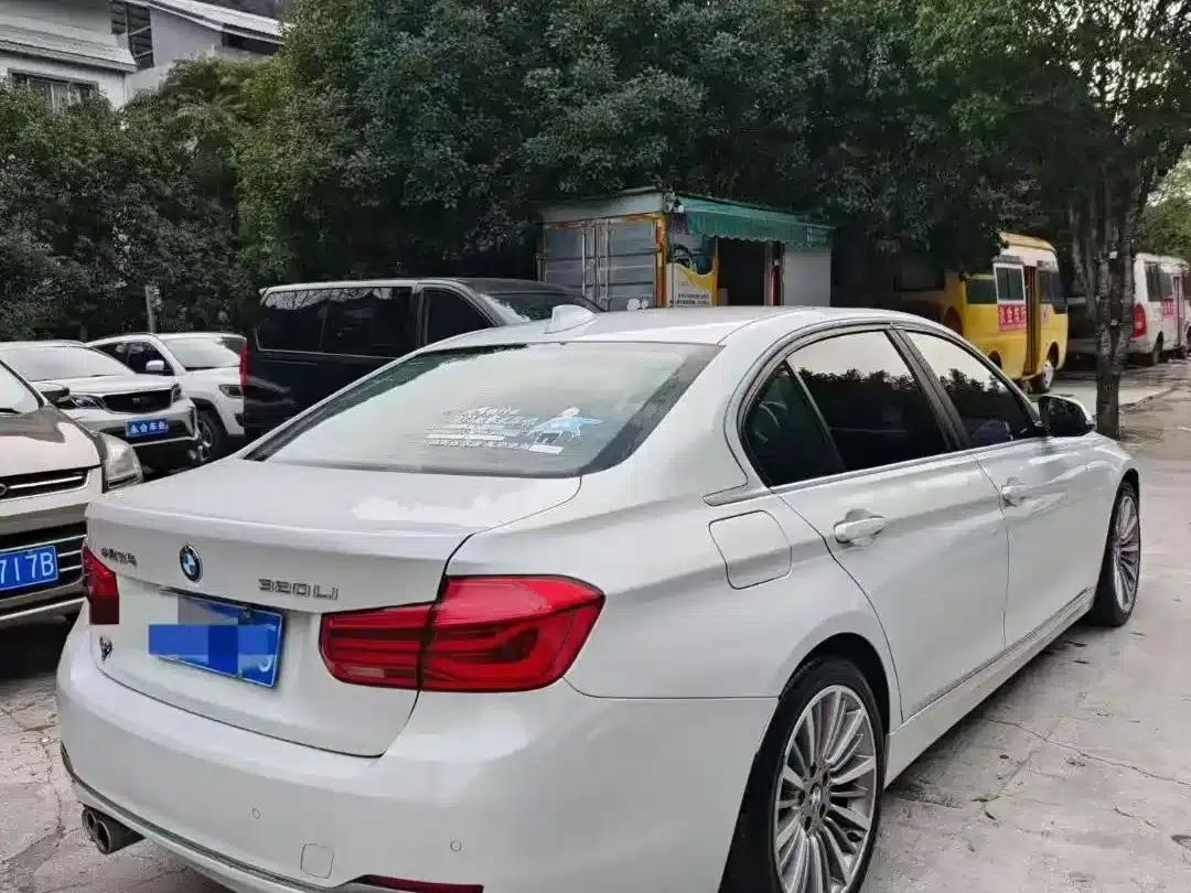 BMW 3 Series 2019 320Li Fashion Edition — миниатюра 4