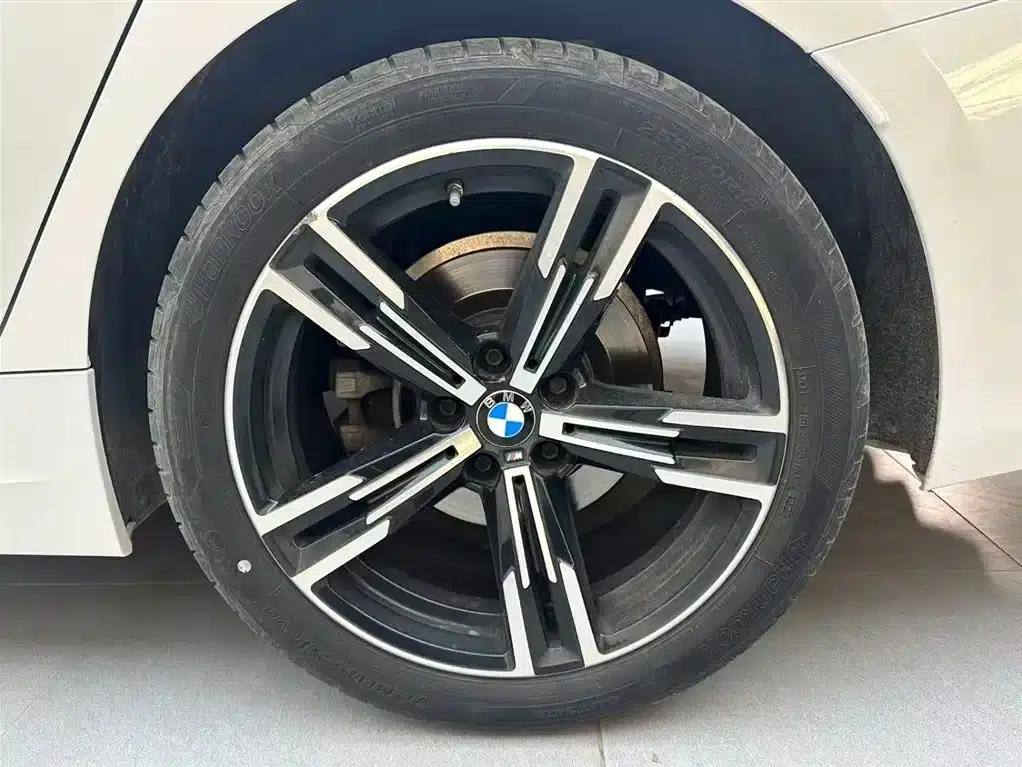 2024 BMW 3 Series 325i M Sport Package — миниатюра 18